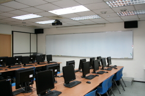 電腦教室 402